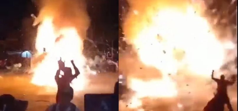 FIREWORKS EXPLODE IN MEXICO, LEAVING SEVERAL INJURED