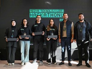 Arabica Coffee House’tan Gençlere Ve Teknolojiye Güçlü Destek