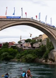 Mostar Köprüsü'nde Cesaret Yarışı