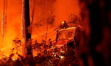 France battles 'monster' wildfire near Bordeaux for third day