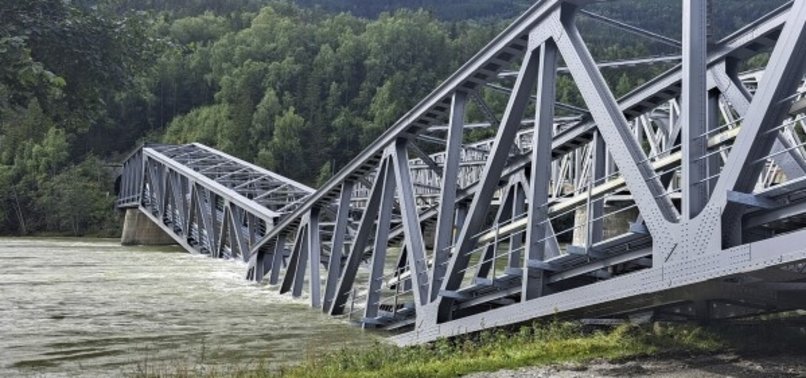 RAILWAY BRIDGE IN NORWAY COLLAPSES DUE TO FLOOD DAMAGE