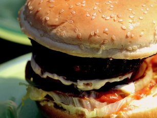 Barbekü Soslu Hamburger