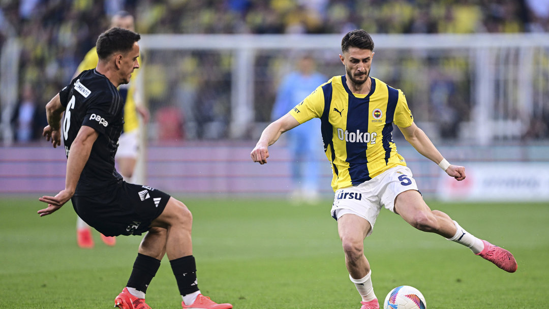 İSMAİL YÜKSEK İLE 3 YIL DAHA FENERBAHÇE’DE