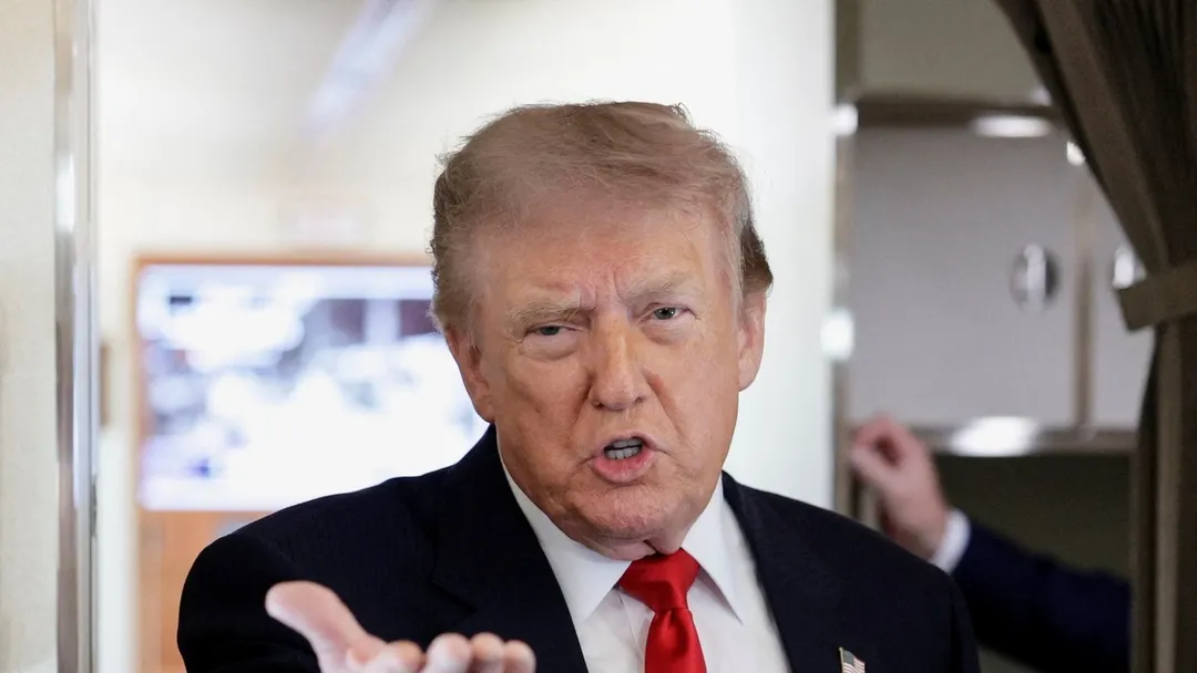 TRUMP, İRAN’DAN SON 50 YIL İÇİNDE ÖLDÜRDÜĞÜ İNSANLAR İÇİN TAZMİNAT TALEP EDECEĞİNİ SÖYLEDİ.