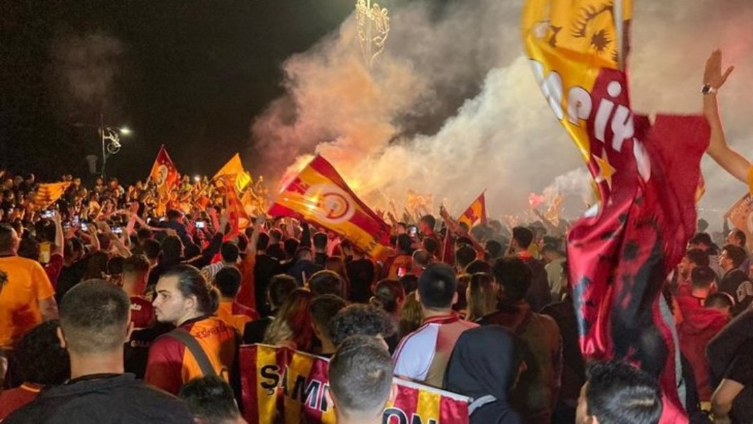 GALATASARAY 5. YILDIZ İÇİN YENİKAPI’DA BULUŞUYOR