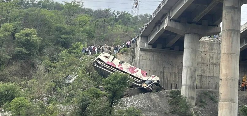 10 KILLED, 40 INJURED AS BUS CARRYING HINDU PILGRIMS PLUNGES INTO GORGE IN KASHMIR