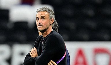 Paris St-Germain on verge of naming former Spain manager Luis Enrique as new boss