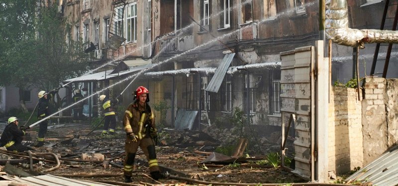 Ukraine, Russia report fresh missile attacks and explosions, 2 dead