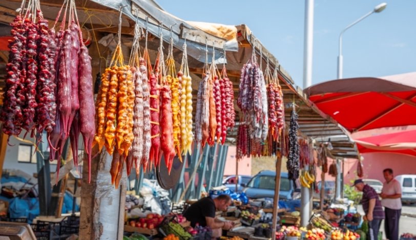 Bu Pazar Başka Pazar!