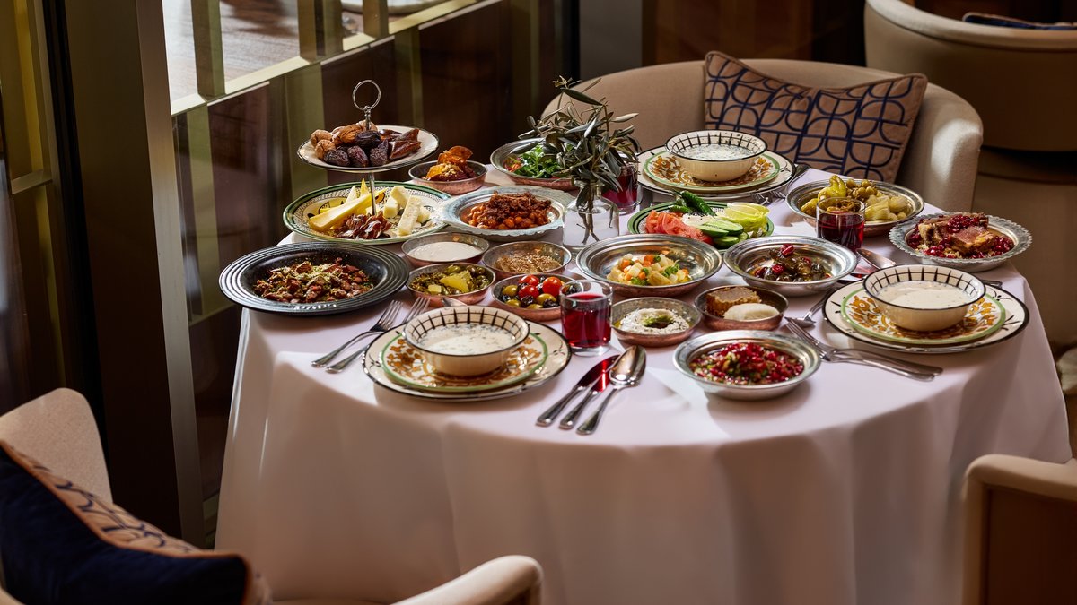 Mandarin Oriental Bosphorus, İstanbul’un Ramazan Sofrasında Ömür Akkor Dokunuşu