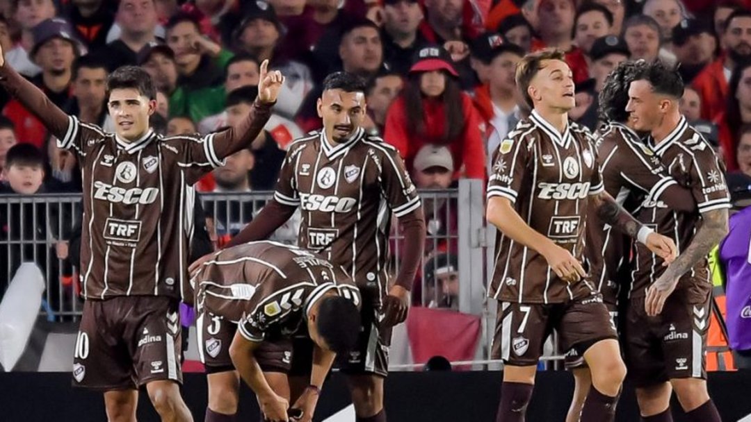 RIVER PLATE PENALTILARLA VEDA ETTİ