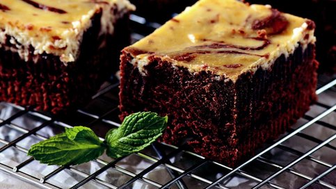 Cheesecake Brownie