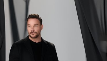 Sinan Akçıl, Müzikseverlere Duygularla Örülü 6 Şarkıdan Oluşan Bir Albüm Sunuyor