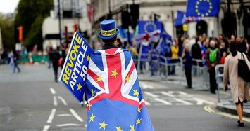 Anti-Brexit campaigners claim victory as court delays decision on Brexit extension case