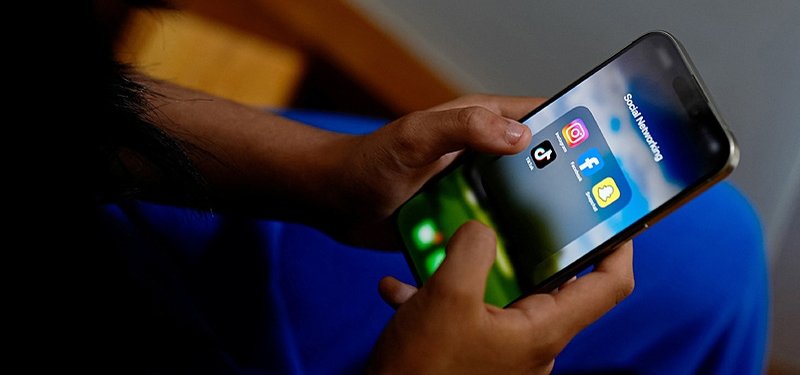 In world first, Australian Senate passes law banning children from social media