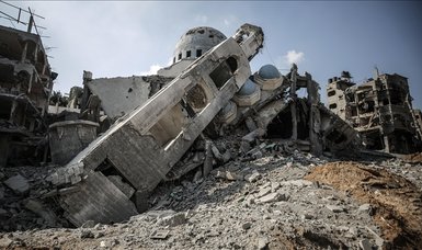 Israeli army destroys 2 mosques in southern Gaza City