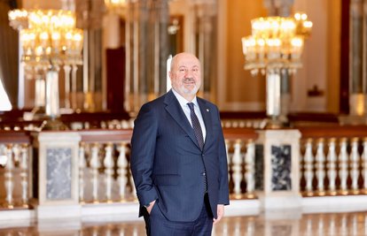 TAM KAPSAMA İÇİN FİJİTAL BANKACILIK