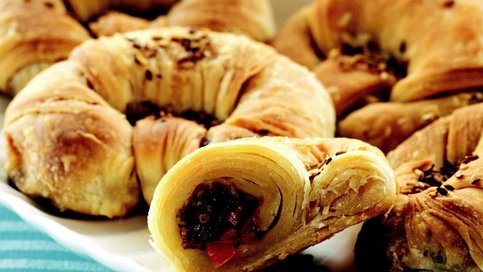 Patlıcanlı Midye Tava Börek