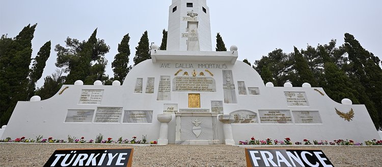 Fransız Mezarlığı’nda Çanakkale Kara Savaşları’nın 109. yılı töreni düzenlendi