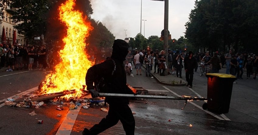 Gezi’yi öven Bild Gazetesi Hamburg’taki olayları nasıl gördü?