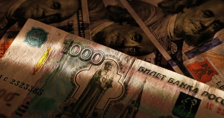 İngiltere 20,5 milyar dolar değerinde Rus varlığını dondurdu