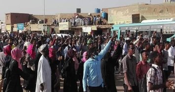 At least 8 dead as thousands protest economic woes in Sudan