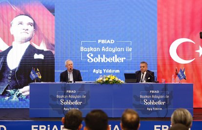 SarılacivertliişinsanlarıAzizYıldırımıağırladı