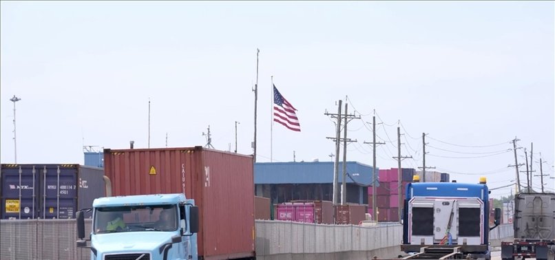 TRUMP’S POLICIES SHRINK US ECONOMY