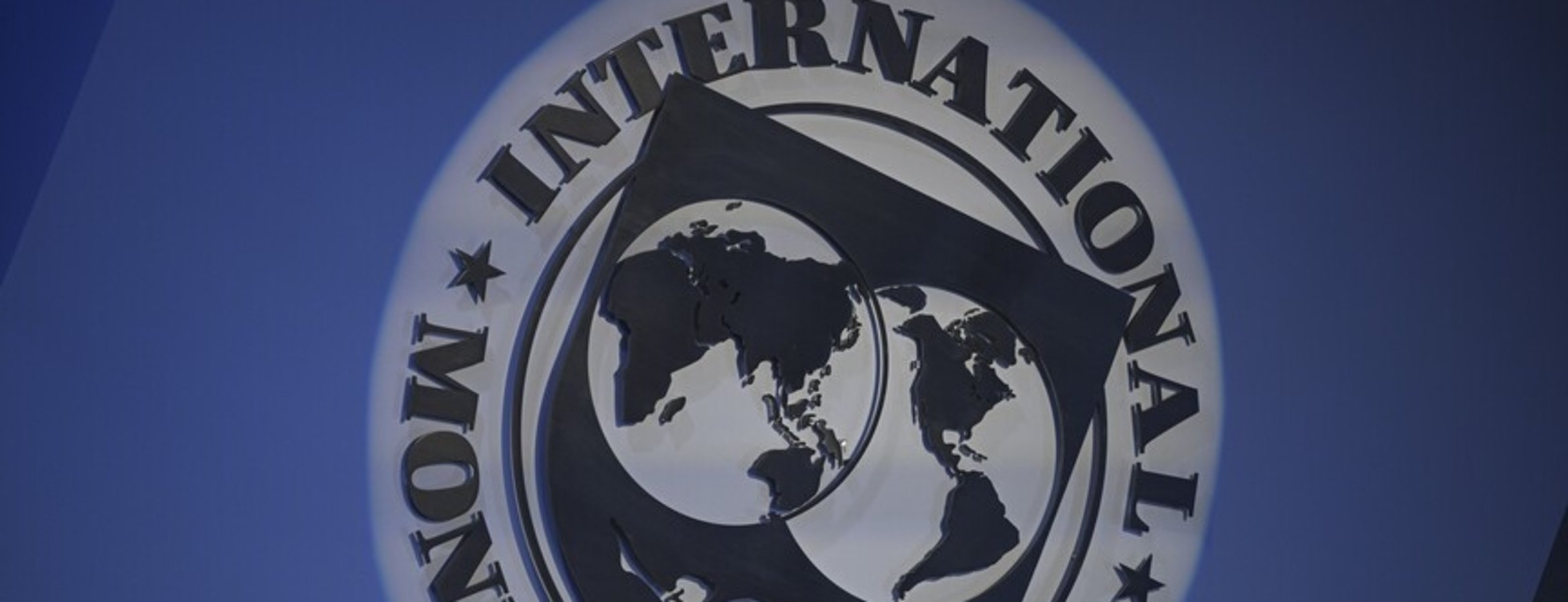 IMF, küresel ekonomik büyüme tahmininde aşağı yönlü revizyonun sinyalini verdi