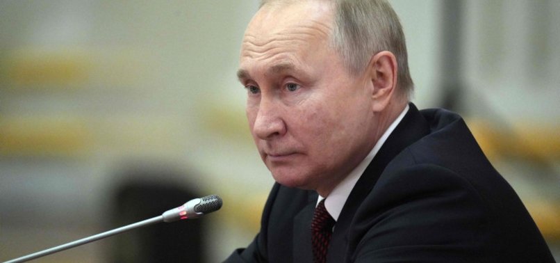 PUTIN BANS RUSSIAN OIL EXPORTS TO COUNTRIES THAT IMPOSED PRICE CAP