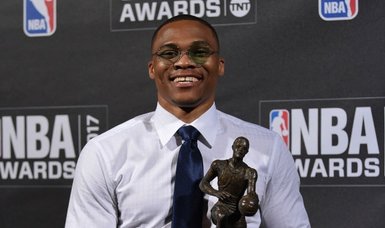 Clippers re-sign Russell Westbrook to 2 year, $7.8M deal