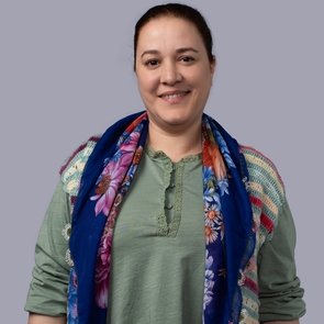 Elif Çakman – Kimdir