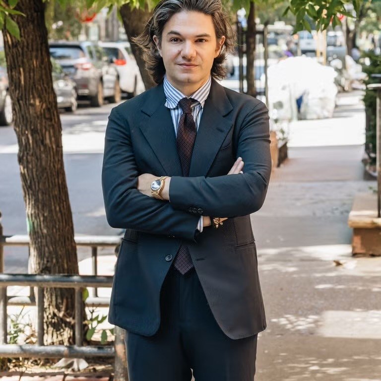 İŞ GÖRÜŞMESİNE GİDERKEN NE GİYMELİSİNİZ?