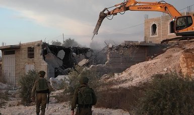 Israel razes 2 Palestinian structures in East Jerusalem