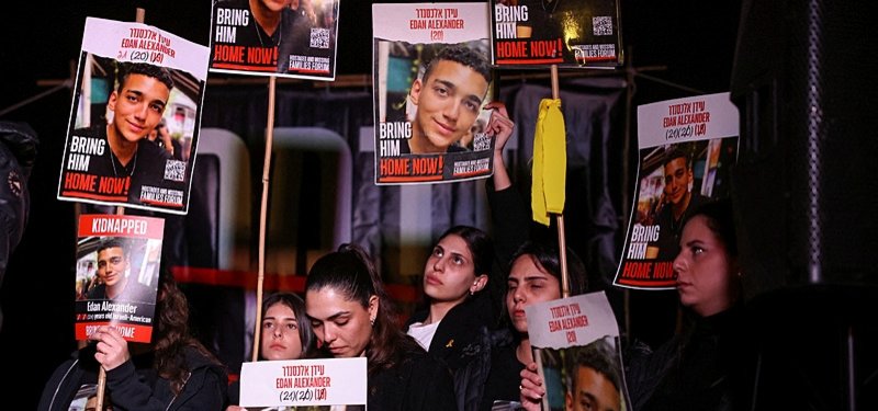 Hamas says 'lost contact' with group holding Israeli-American hostage after strike