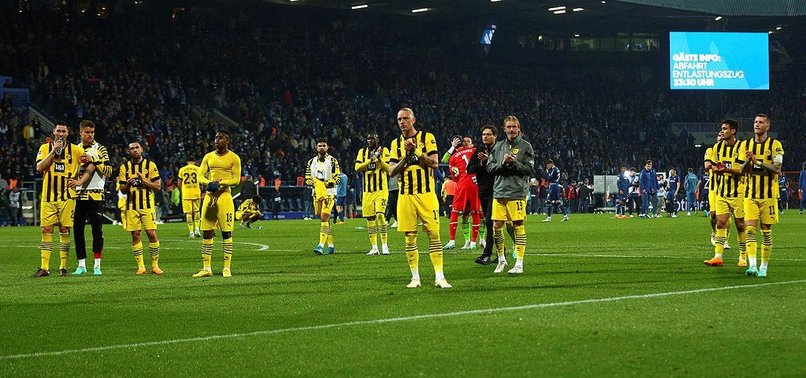 LEADERS DORTMUND STUMBLE IN TITLE RACE WITH 1-1 DRAW AT BOCHUM