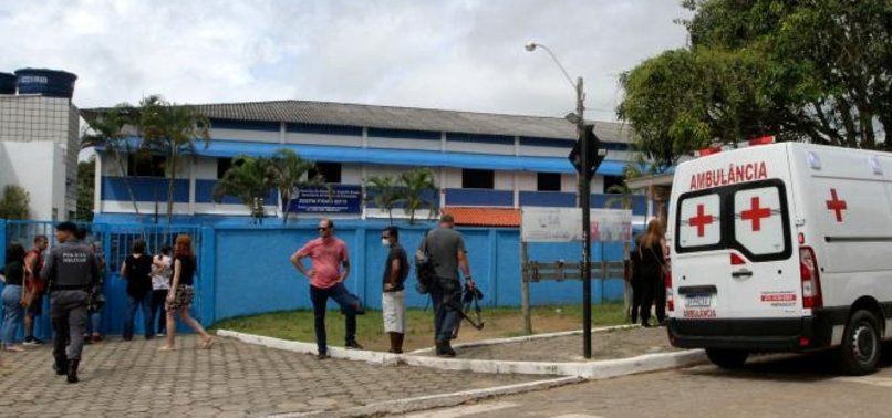 TEENAGER FATALLY STABS TEACHER, WOUNDS FIVE OTHERS IN BRAZIL