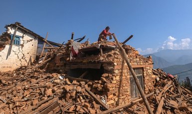 Fresh earthquake hits devastated Nepal