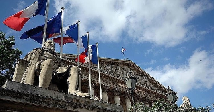 Fransa’da bütçe krizi: Uzlaşmaya varılmadı