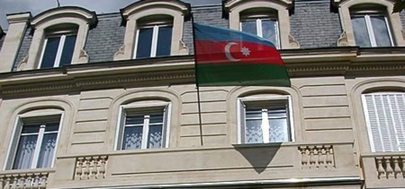 ARMENIAN RADICALS STORM AZERBAIJANS EMBASSY IN FRANCE