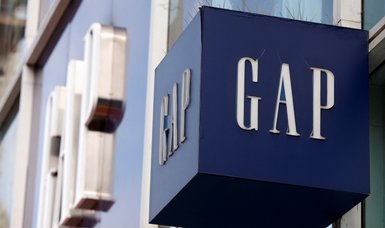 U.S. clothing retailer Gap sees loss with lockdowns, slow demand in China