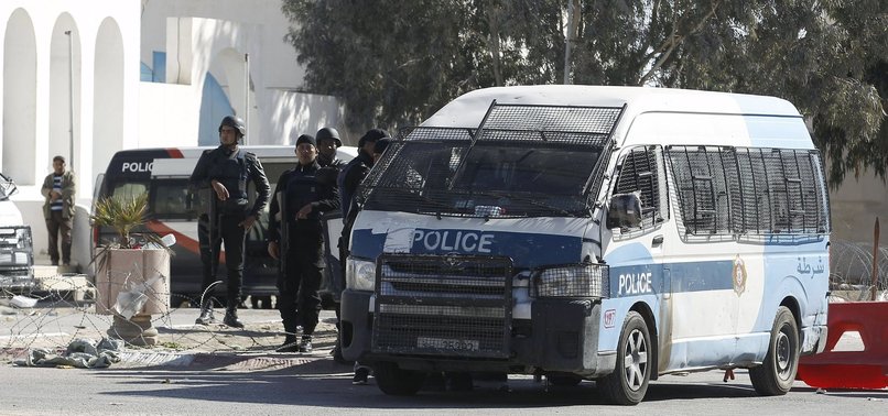 ATTACK KILLS 6 SECURITY PERSONNEL IN WESTERN TUNISIA
