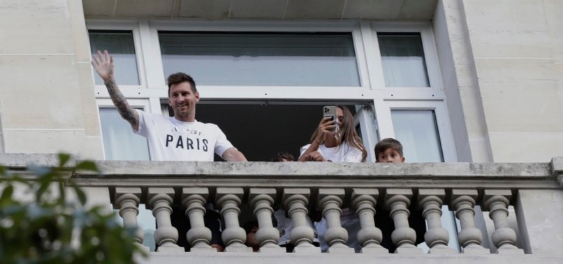 LIONEL MESSI SIGNS 2-YEAR CONTRACT WITH PARIS SAINT-GERMAIN