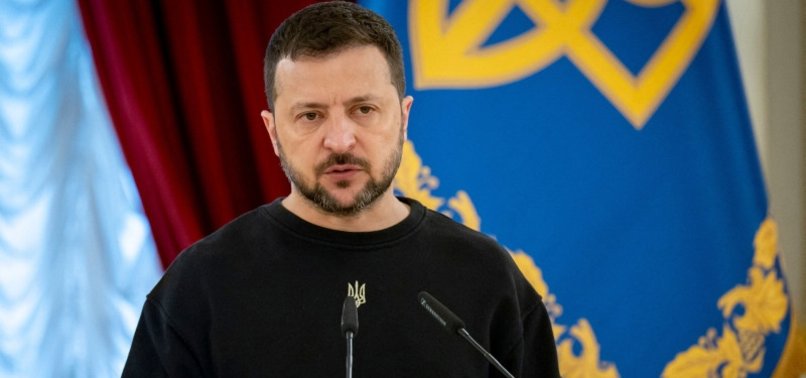 Zelenskiy issues new appeal for air defences, fast weapon supplies