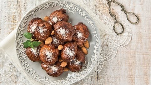 Kuruyemişli Mayalı Tatlı