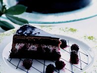 Çikolatalı Böğürtlenli Pasta