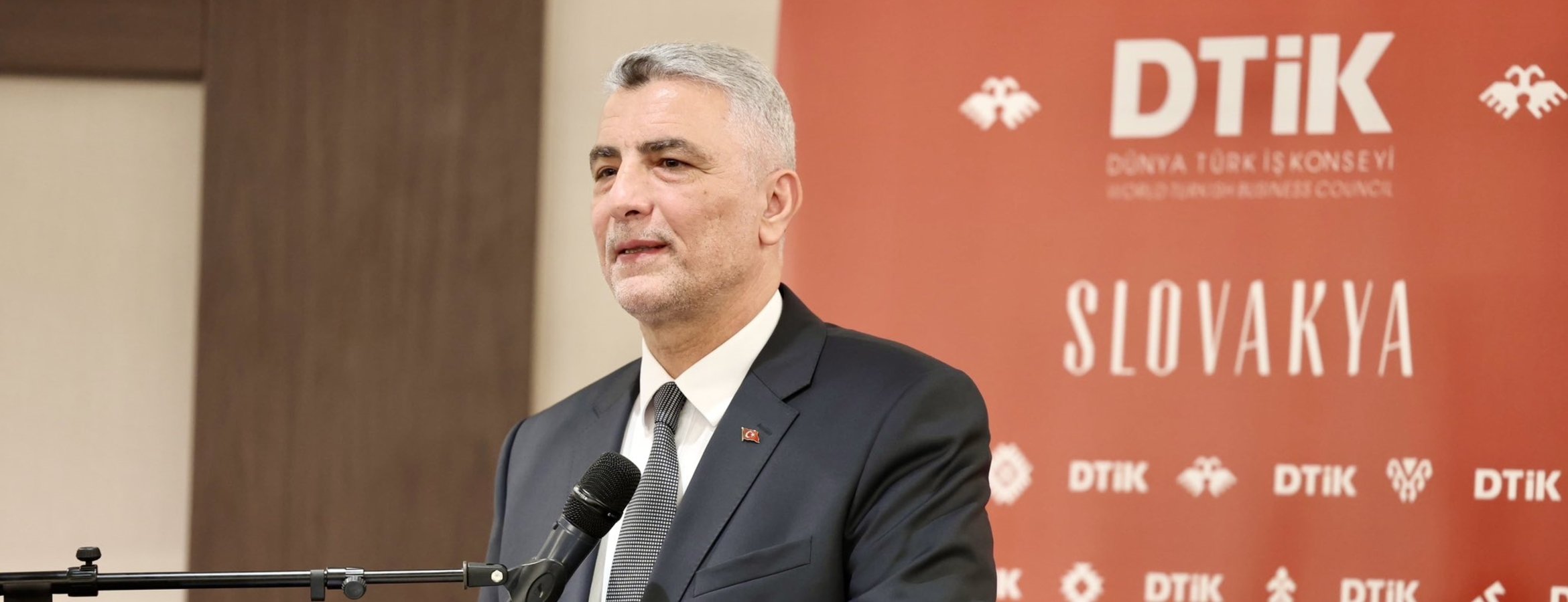Bakan Bolat, Slovakya’da Dünya Türk İş Konseyi toplantısına katıldı