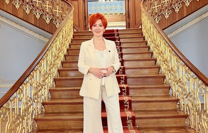 ahrefindexluksgayrimenkulclasstkktLnktargetblankLüksgayrimenkulasektörüparapiyasalarınıbekliyor
