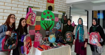 Students in Turkey’s Amasya donate school supplies to Syria’s Afrin to mark Teachers’ Day