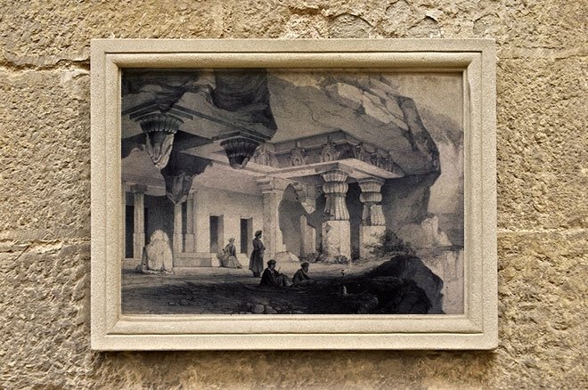 KİTAPLAR NEDEN MAĞARAYA GÖMÜLDÜ?